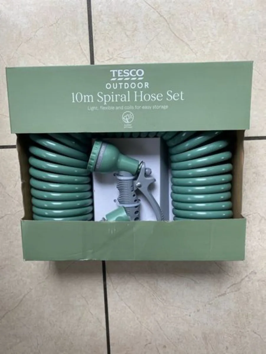 NEW 10M Spiral Water Hose Pipe Set with Spray Gun - Image 1