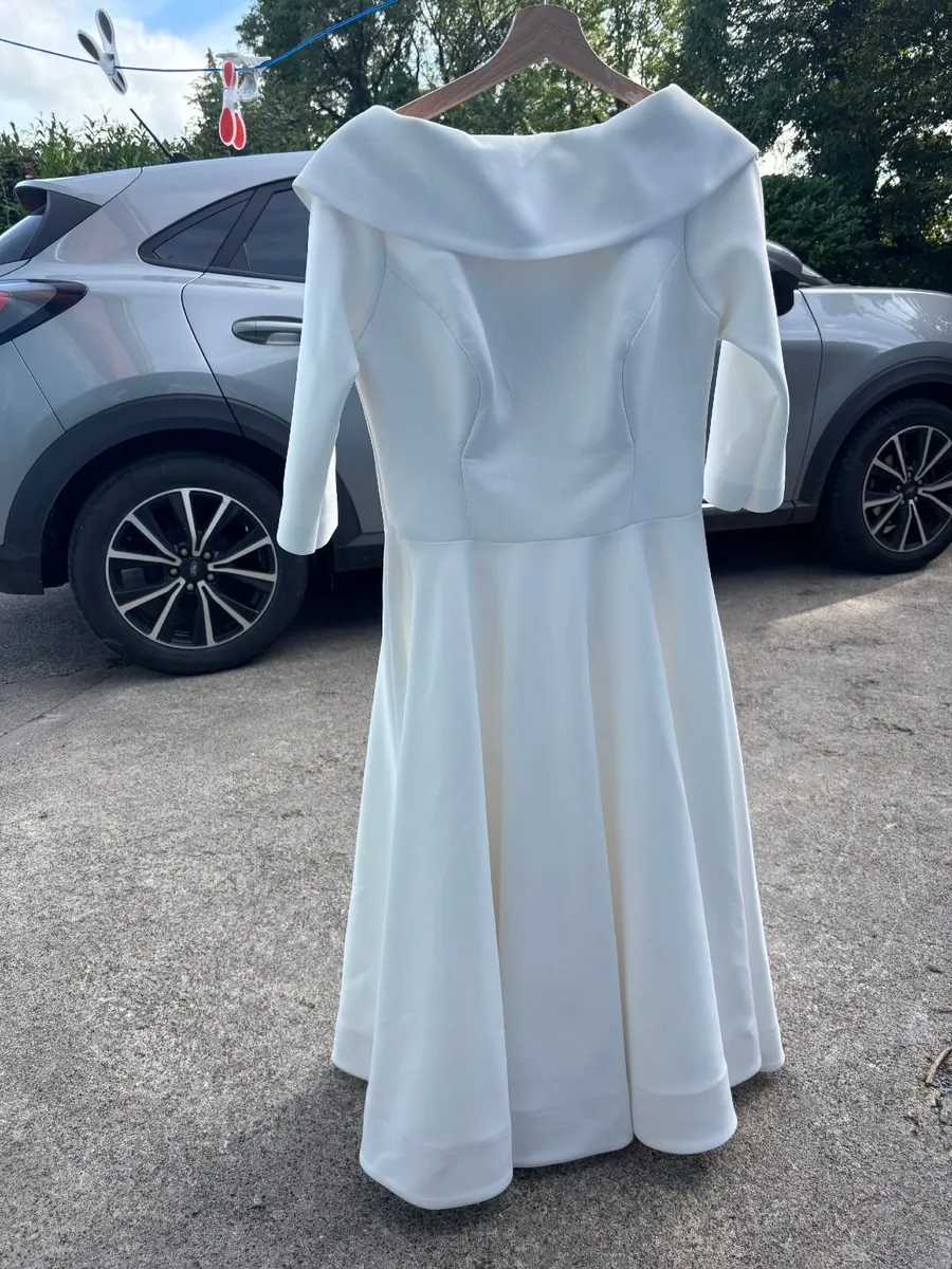 Elegant Ivory Off-the-Shoulder Midi Dress - Image 1