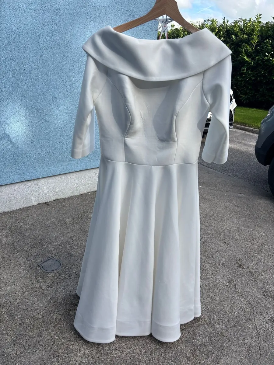Elegant Ivory Off-the-Shoulder Midi Dress - Image 3