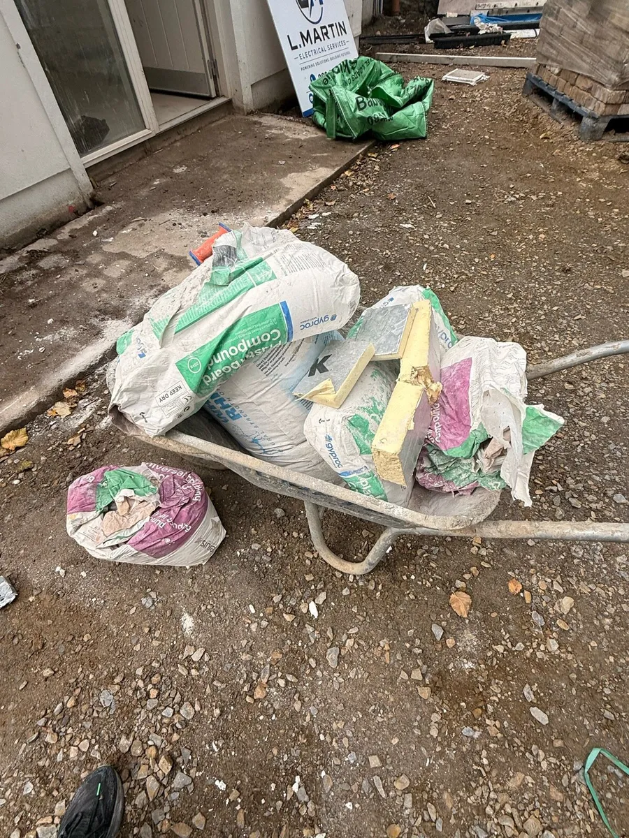 Wheel barrows - Image 2