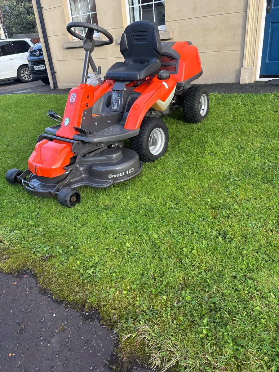 Husqvarna R214TC ride on lawnmower - Image 3