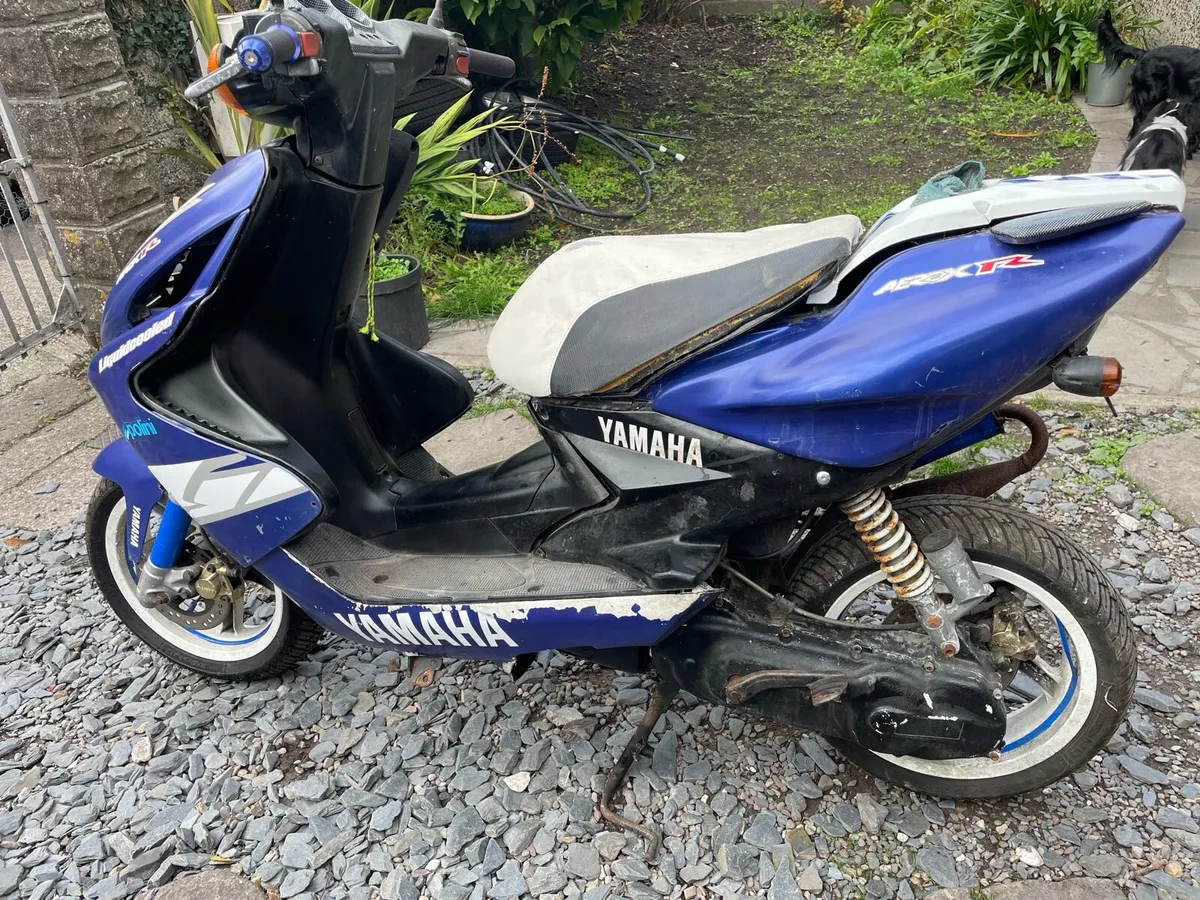 Yamaha Aerox r scooter 50cc - Image 2
