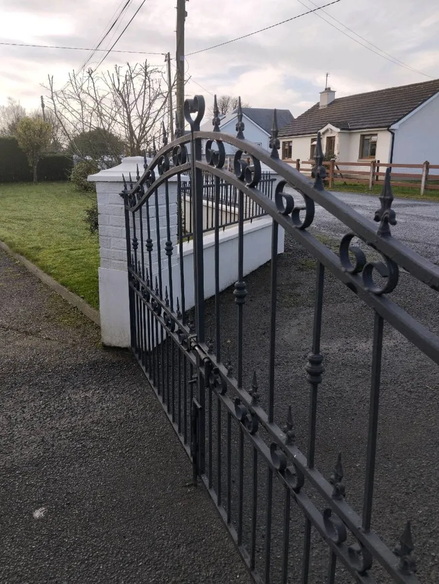 Gates - Image 4