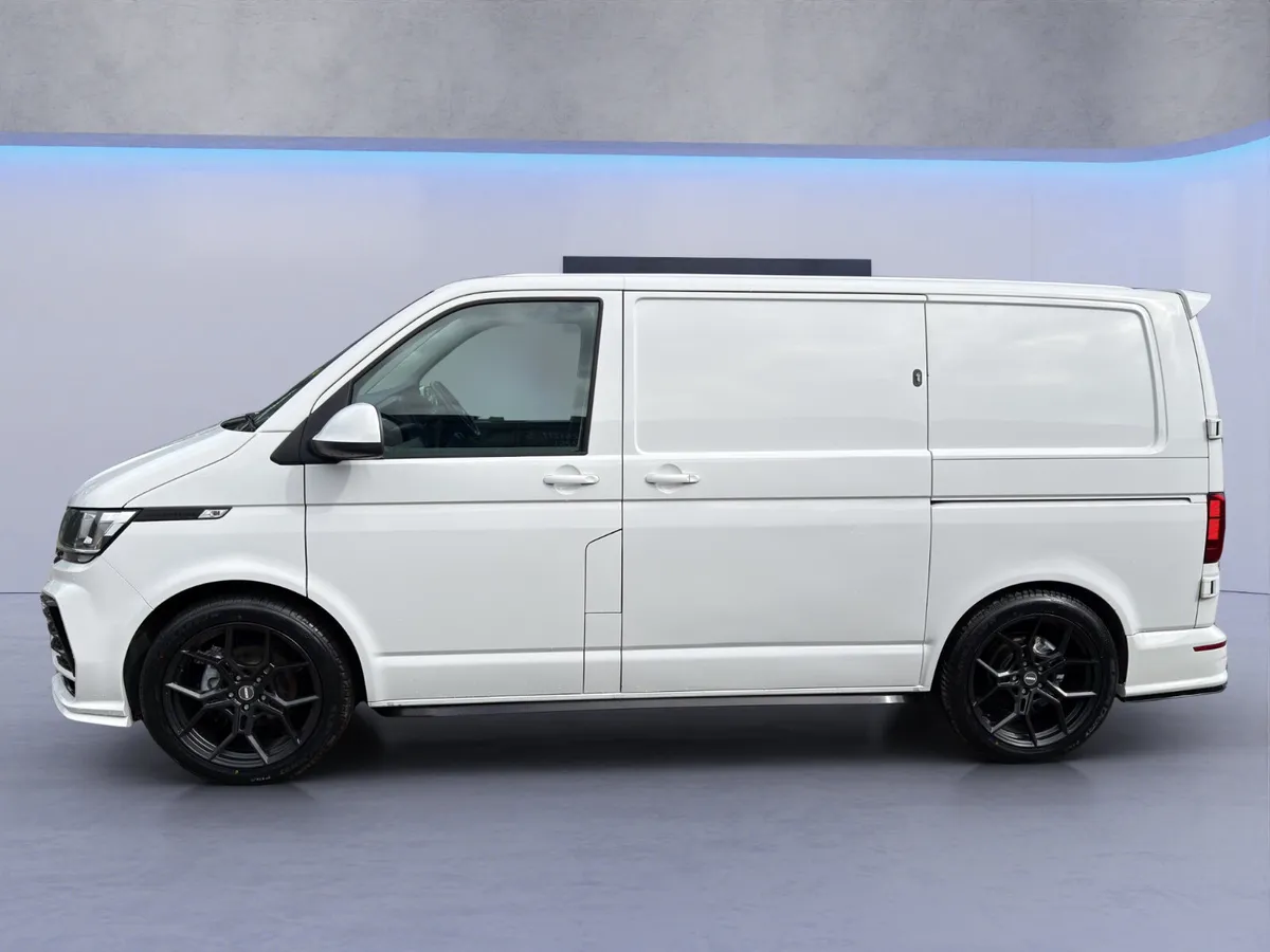 Volkswagen Transporter - Image 4