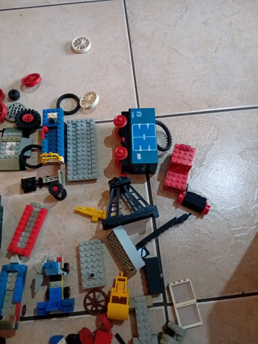 LEGO - Image 3
