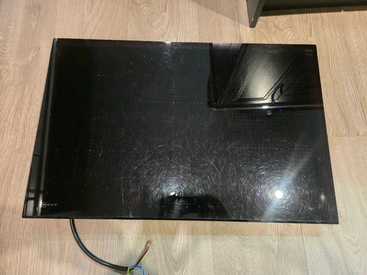 Neff Induction hob 520 x 800 - Image 1