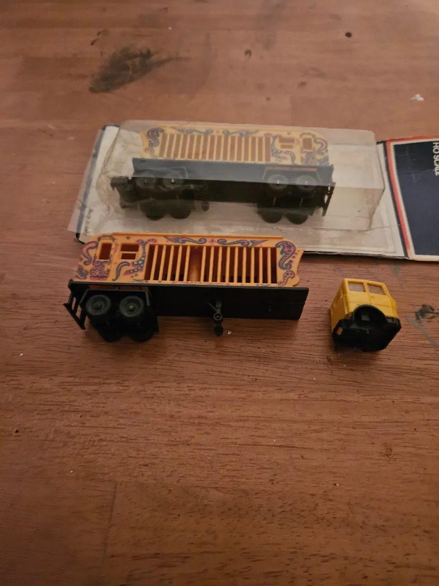 Hornby Lima OO Gauge Truck - Image 3