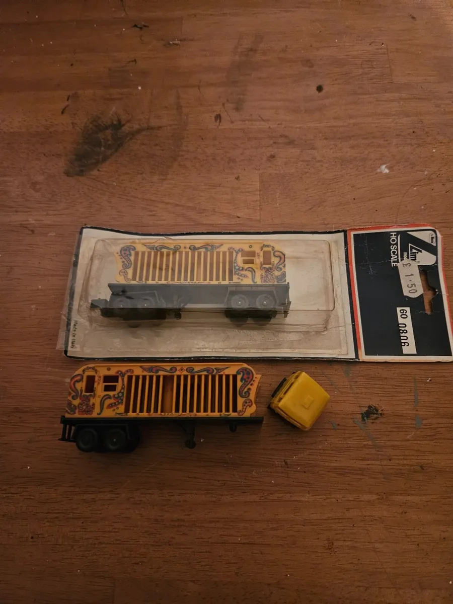 Hornby Lima OO Gauge Truck - Image 1