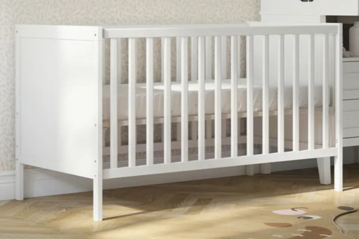 Cot bed - Image 3