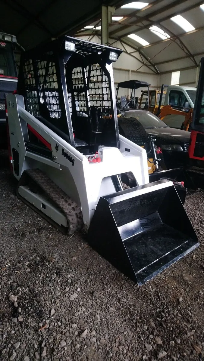 CAPTOK TRACKED SKIDSTEER - Image 1