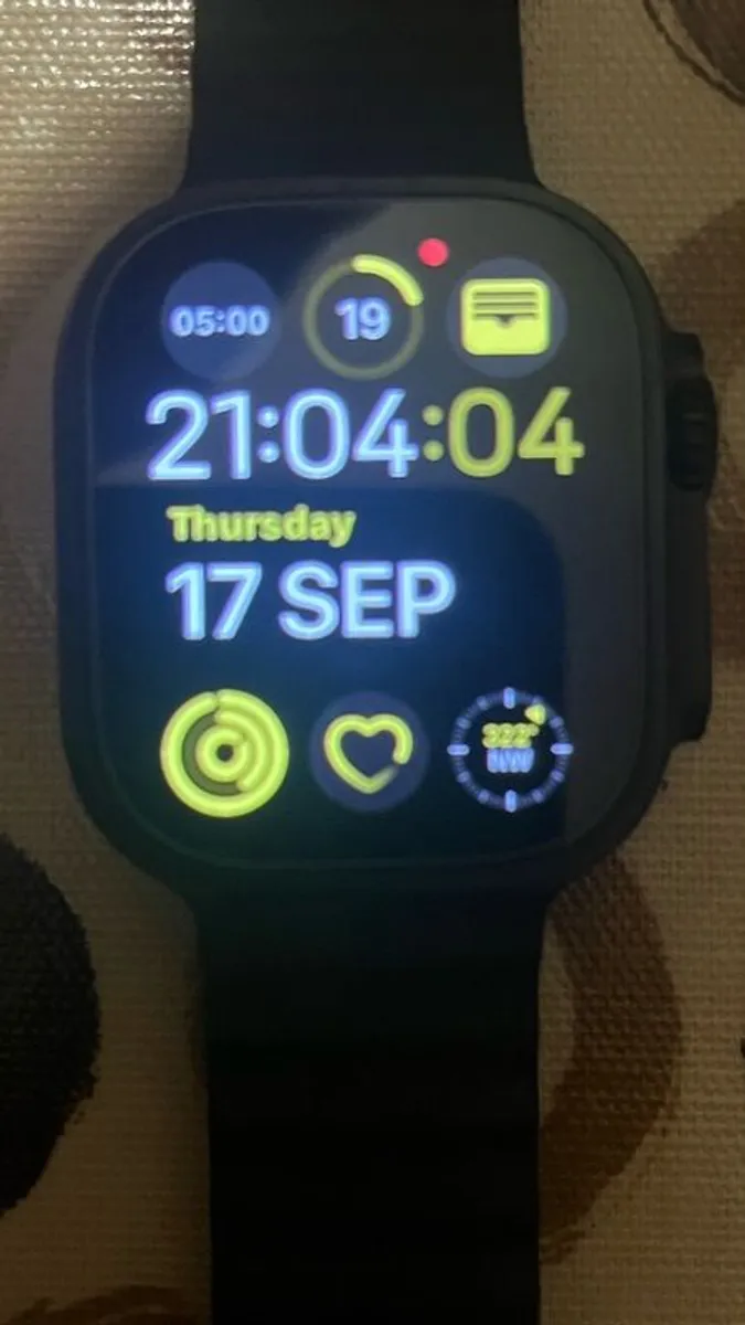 Apple Watch Ultra 2 - Image 2