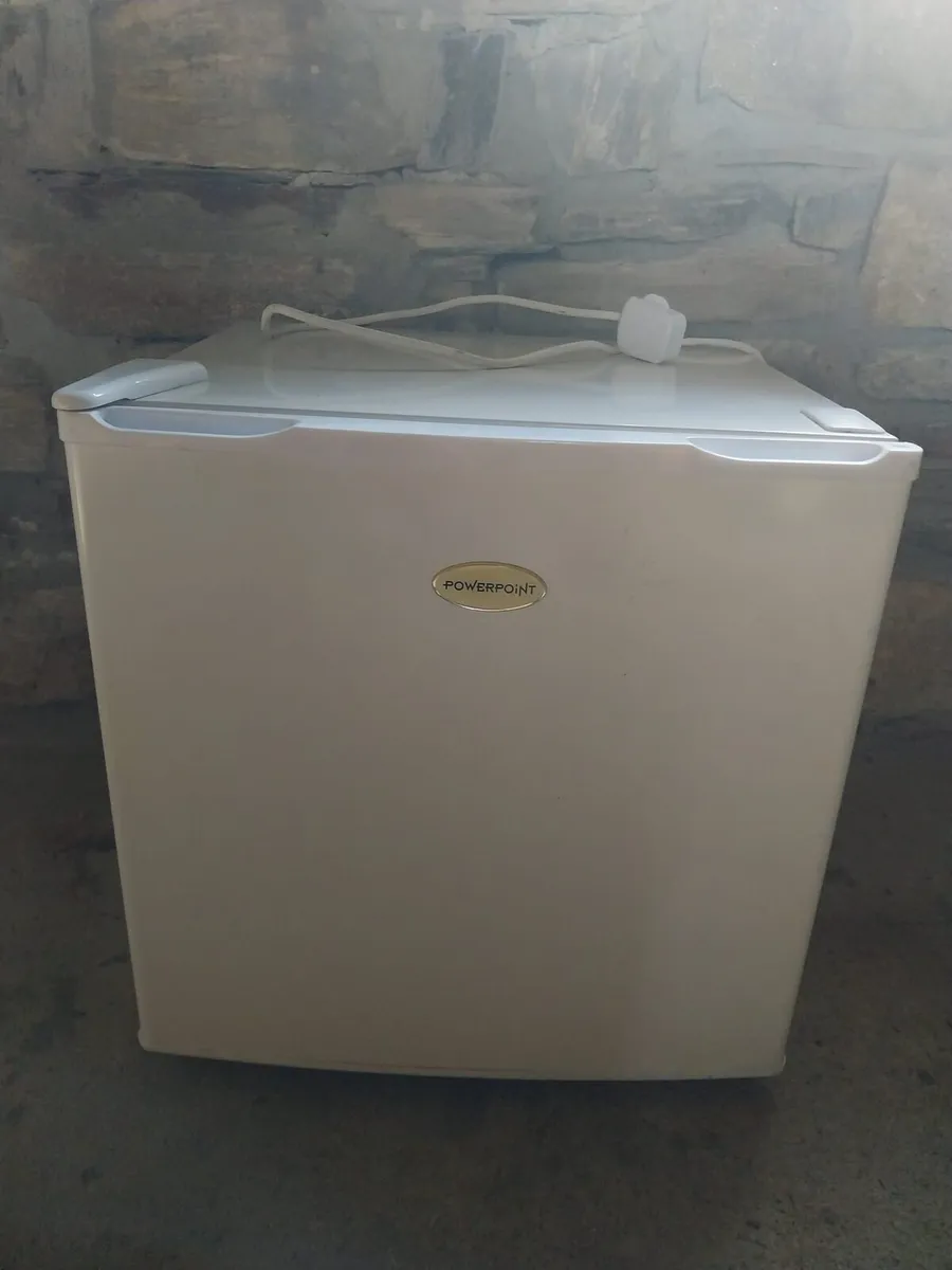 PowerPoint, Table Top Freezer or Fridge, White, P4 - Image 1