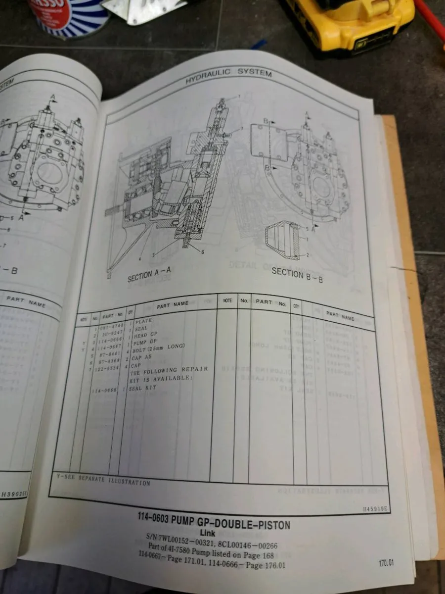 Caterpillar  322 excavator  parts book - Image 3