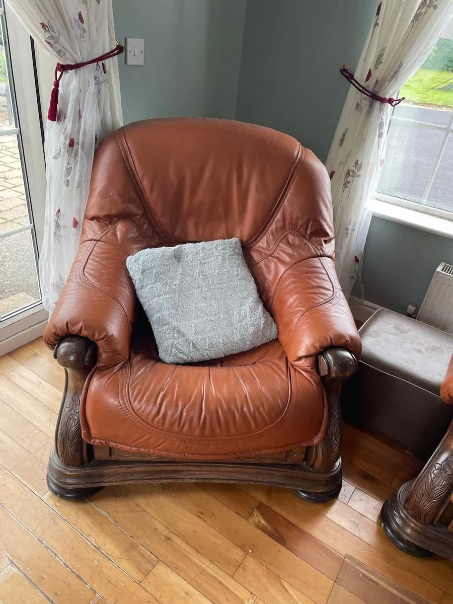 3-1-1 Suite Furniture - Image 3