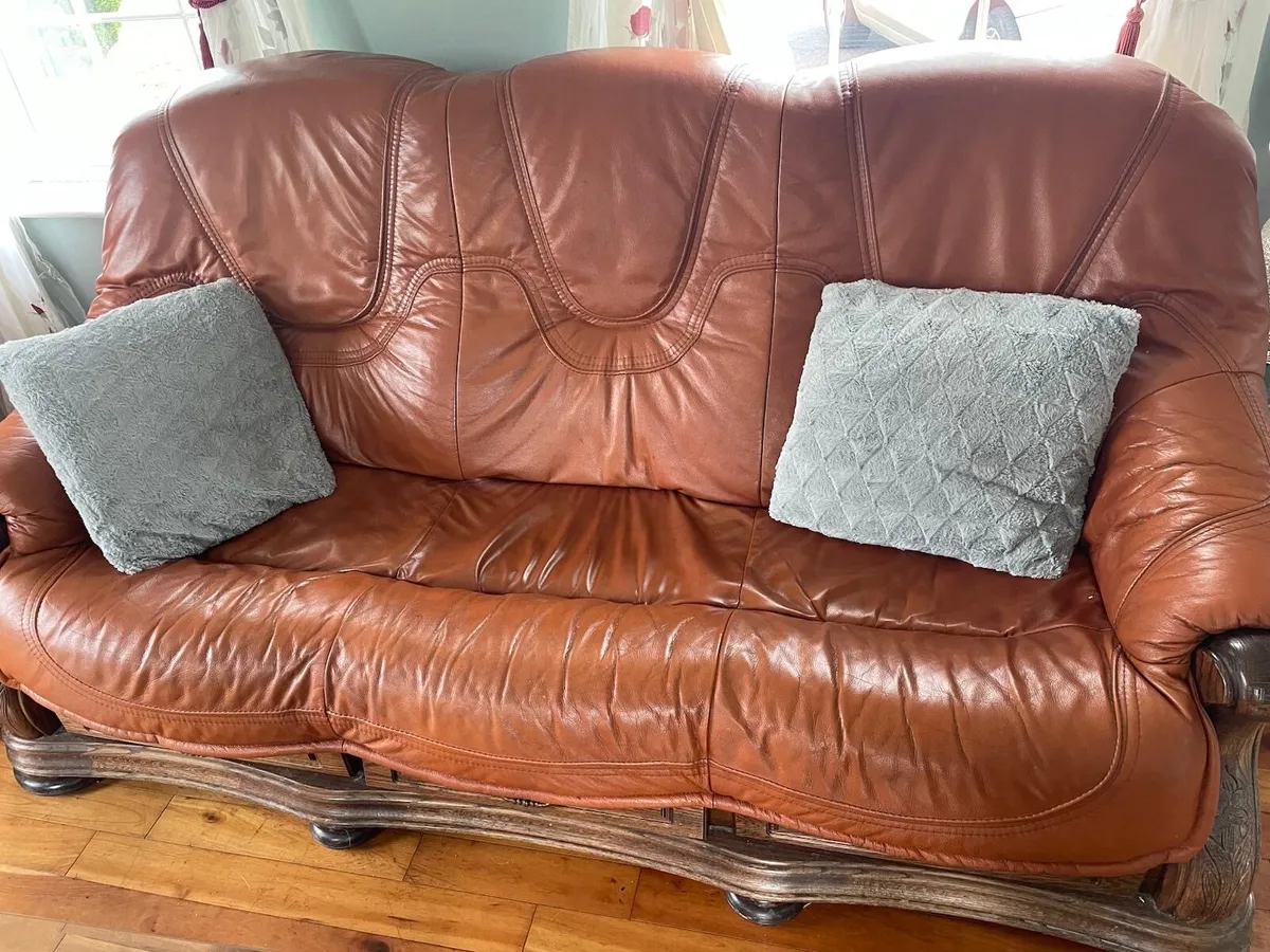 3-1-1 Suite Furniture - Image 2