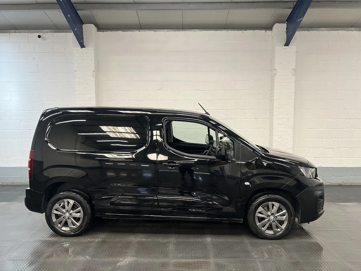 2023 Peugeot Partner Panel Van - Image 1