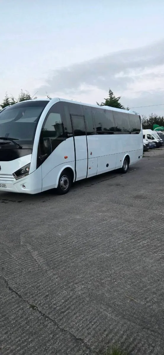 Mercedes  UNVI - Image 4