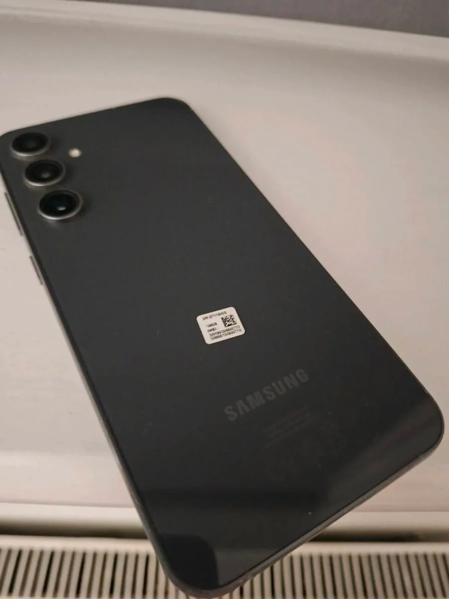 Samsung S23 FE - Image 2