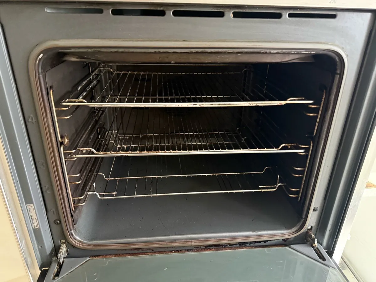 Neff Gas Single Oven - Image 3