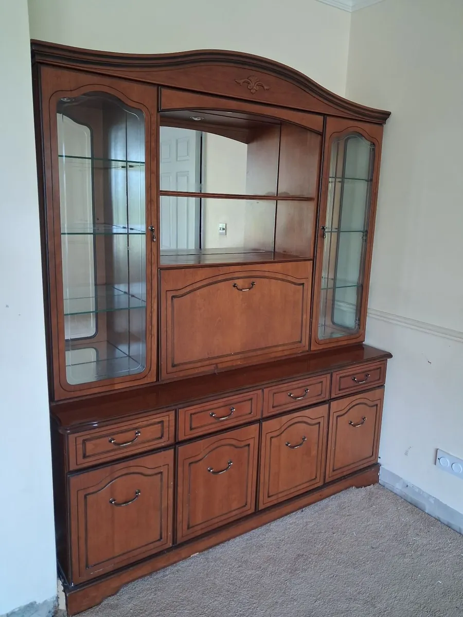Display cabinet - Image 1