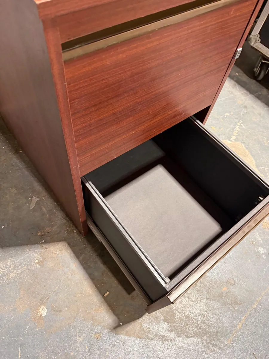Filing cabinet - Image 2