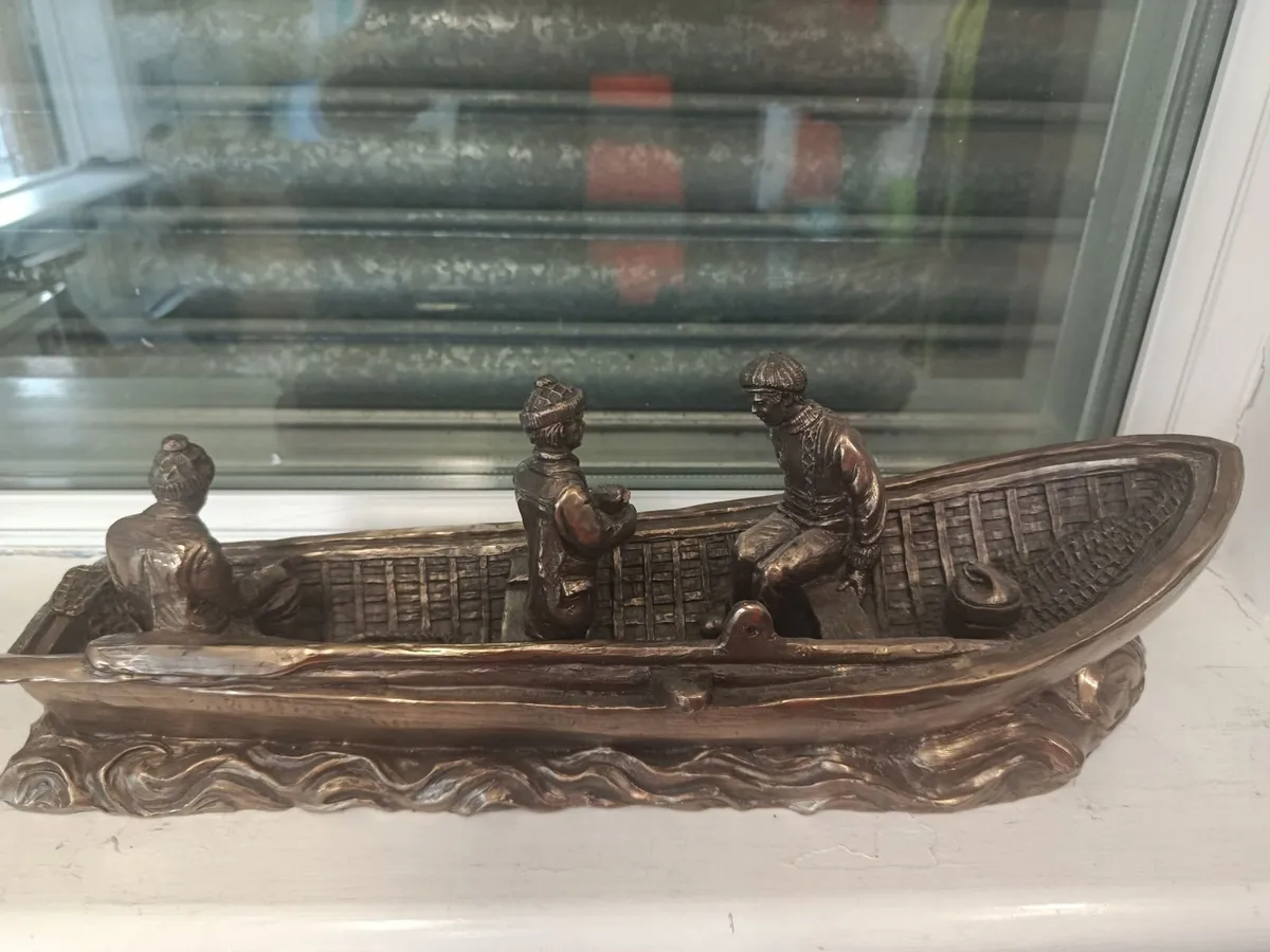 Genesis Bronze Currach - Image 4