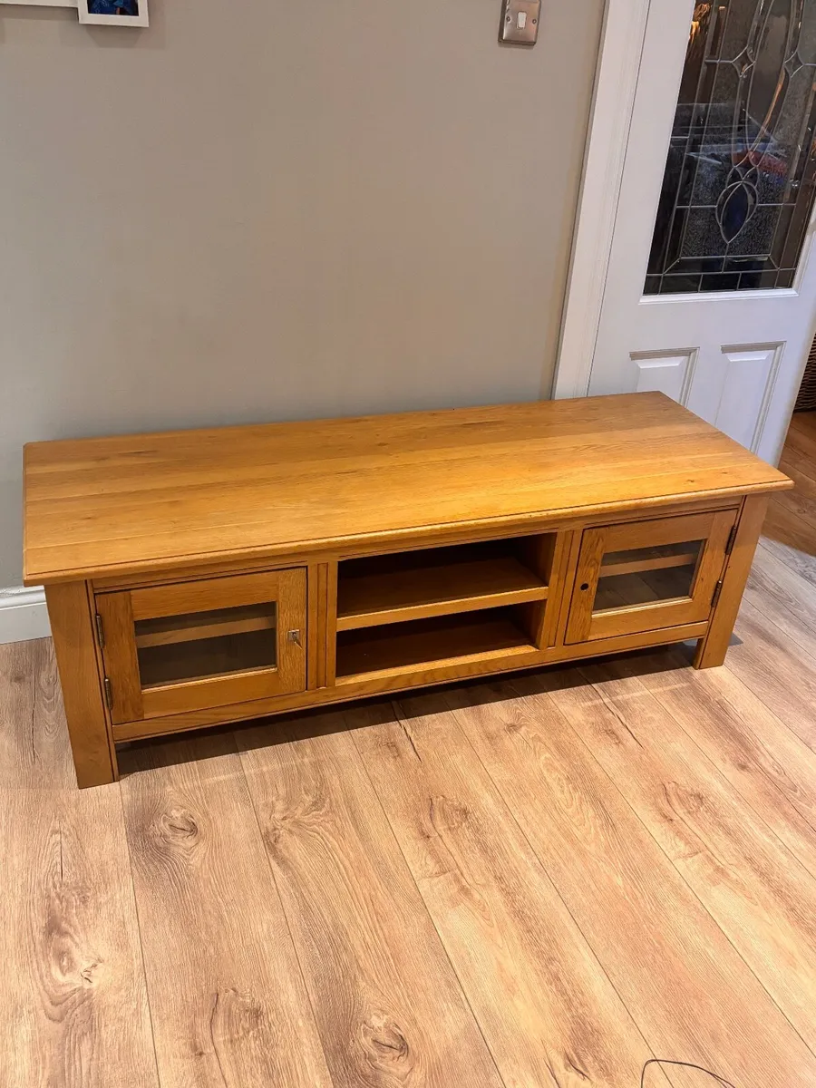 Soild oak TV Unit - Image 2