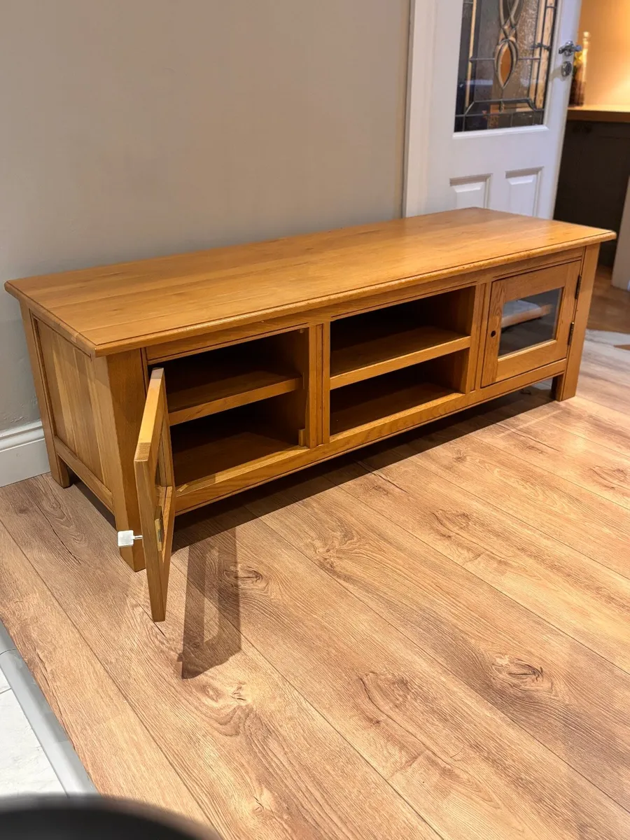 Soild oak TV Unit - Image 4