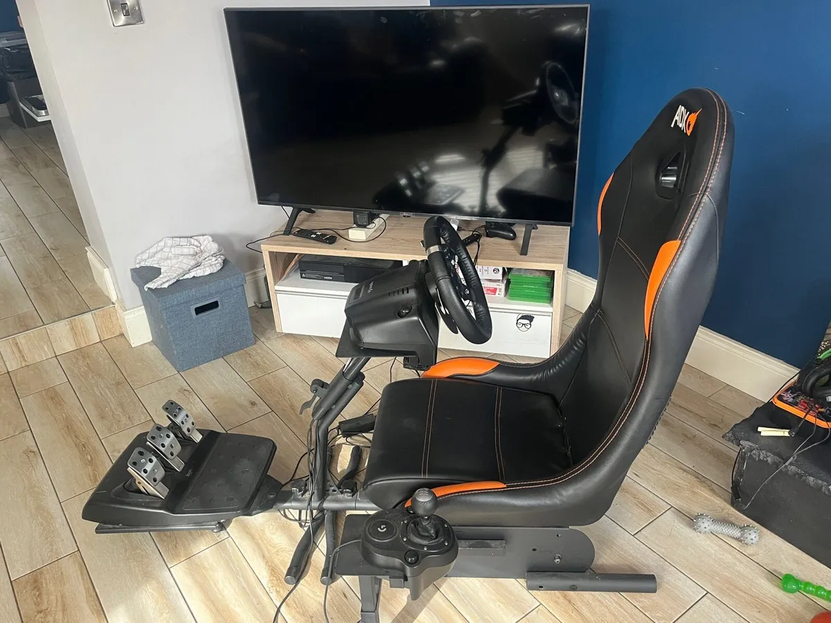Logitech driving force for Xbox - Image 1