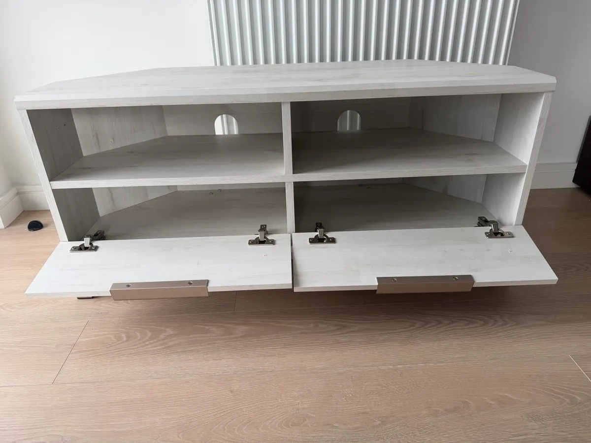 Tv Unit light oak 50cm height 38.5cm depth - Image 4