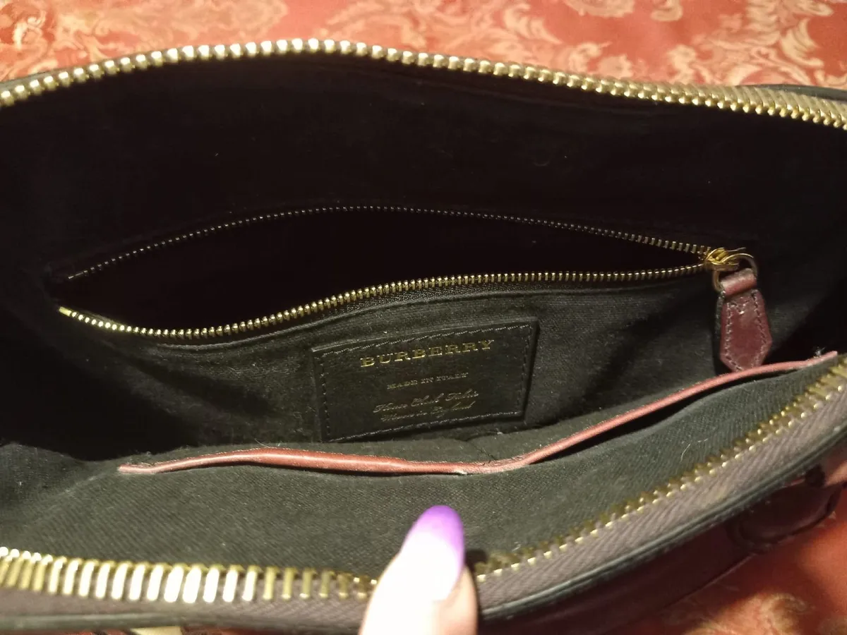 Authentic Burberry Haymarket Classic - Image 4