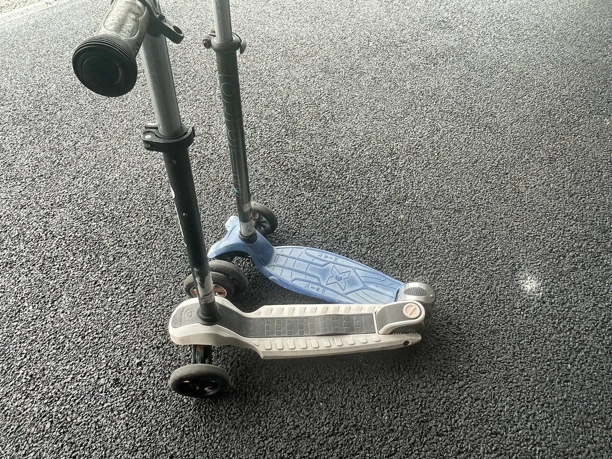 Two scooters - Image 1
