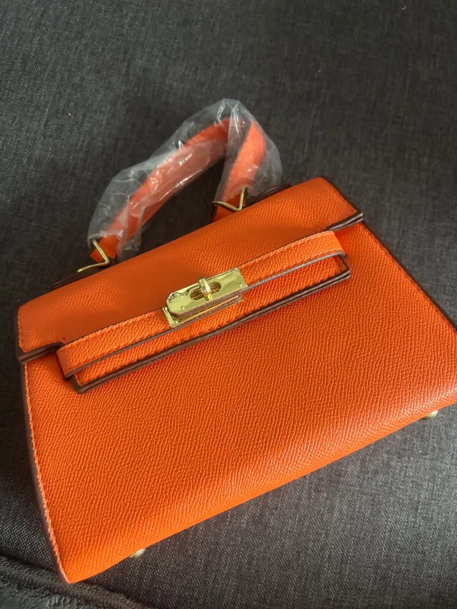 New handbag - Image 2