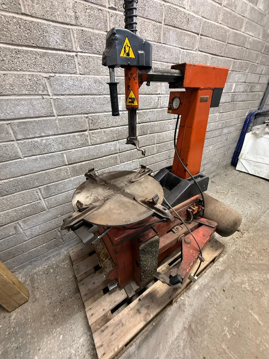 Tyre Machine - Image 1
