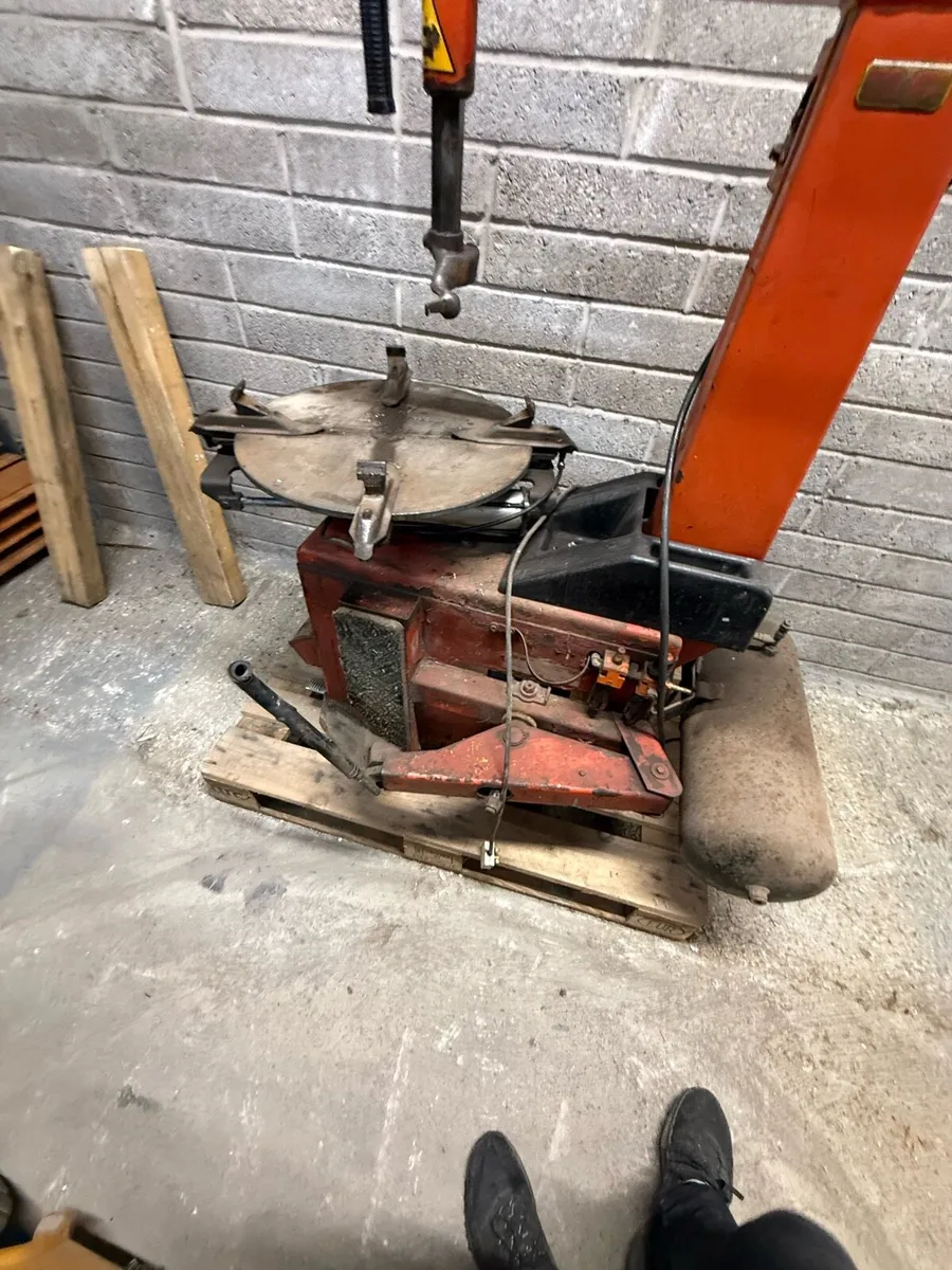 Tyre Machine - Image 2