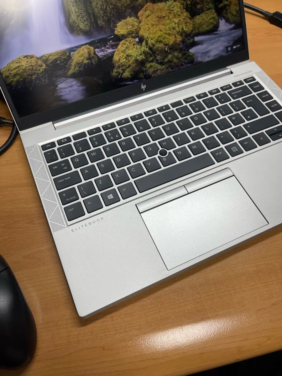 HP Laptop i5 pro 8/256 10generation - Image 3