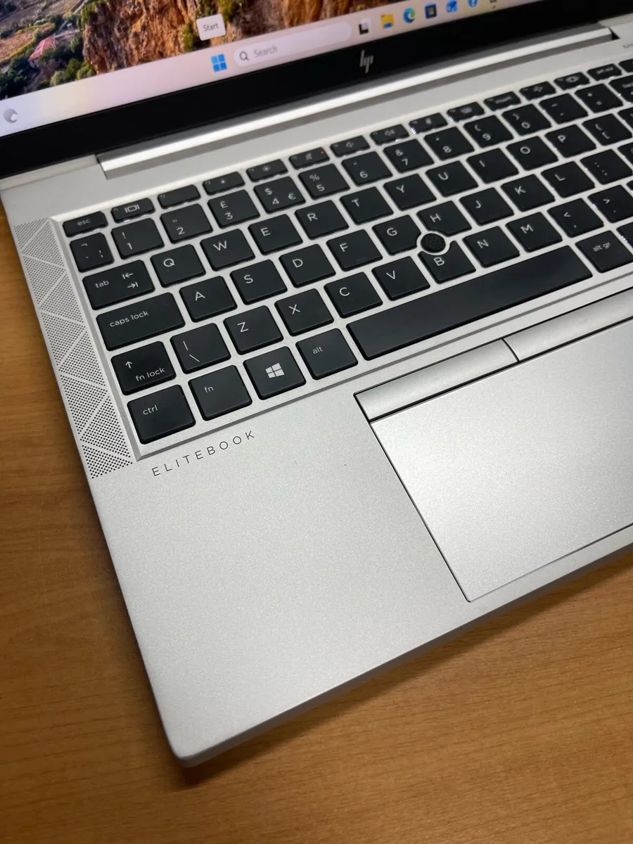 HP laptop i5 pro 16/256 win 11 pro - Image 3