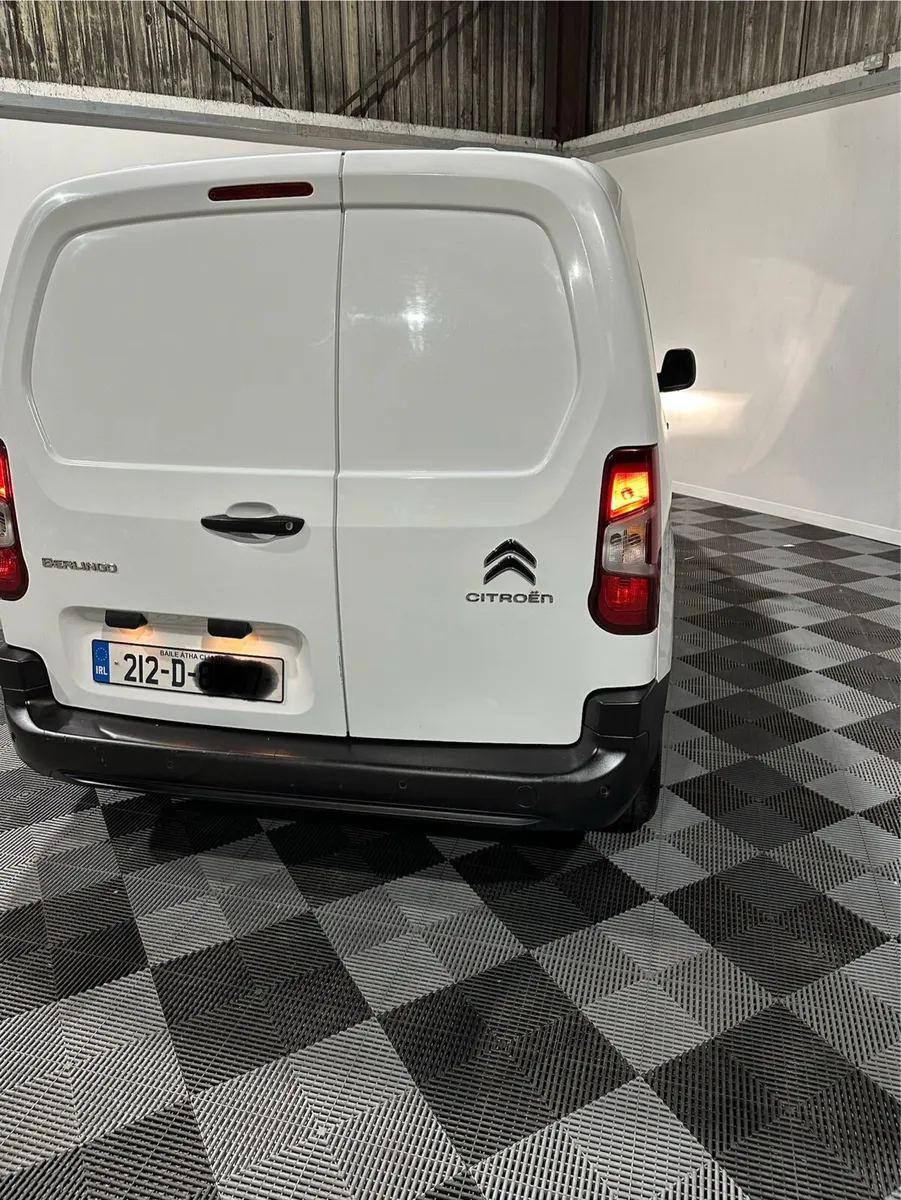 2021  Berlingo - Image 4
