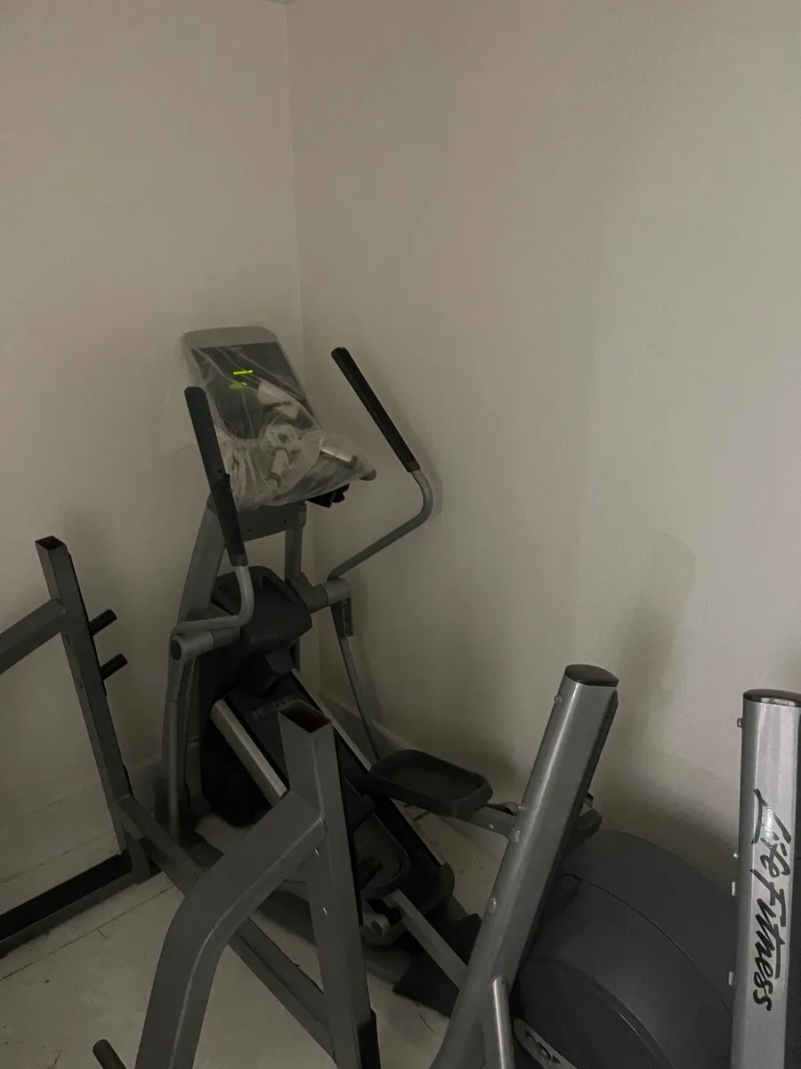 Gym Equipment  Precor Cross trainer