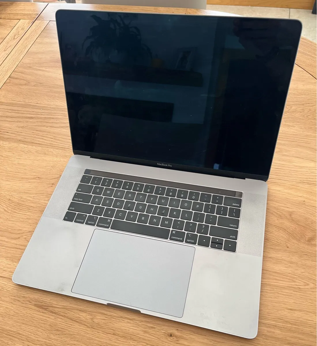 MacBook Pro 2019 - 15” - Image 2