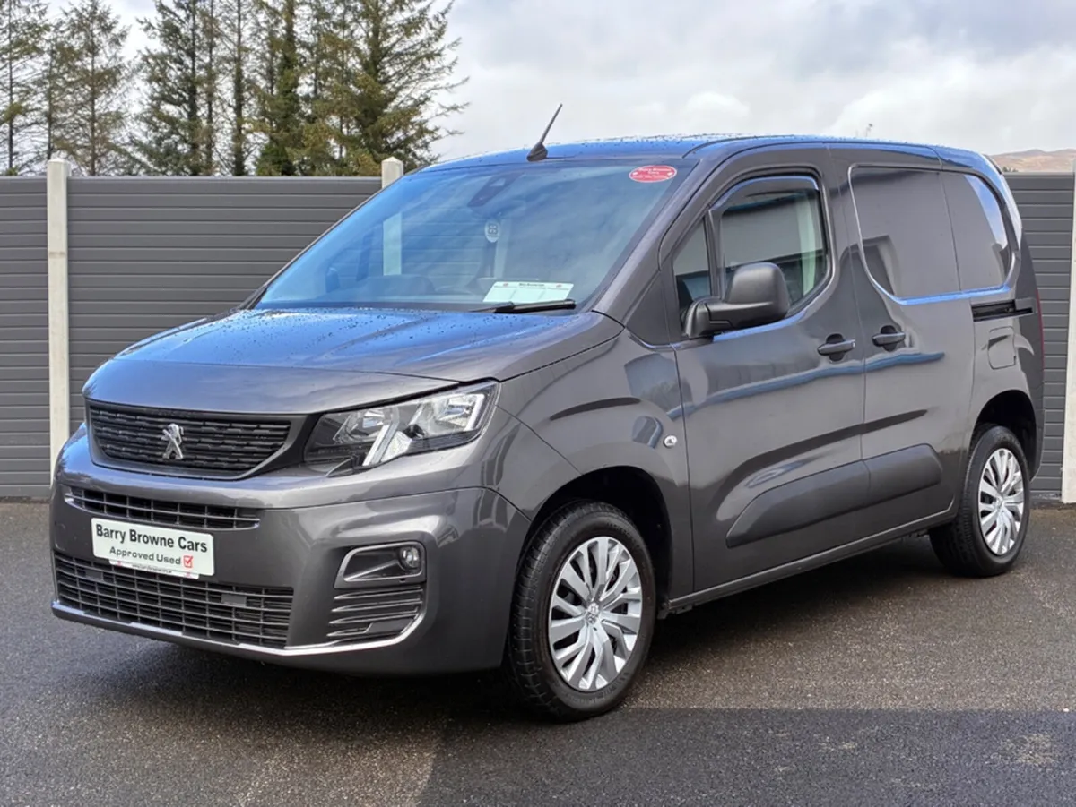 Peugeot Partner PROFESSIONAL PLUS 1.5 - Image 2