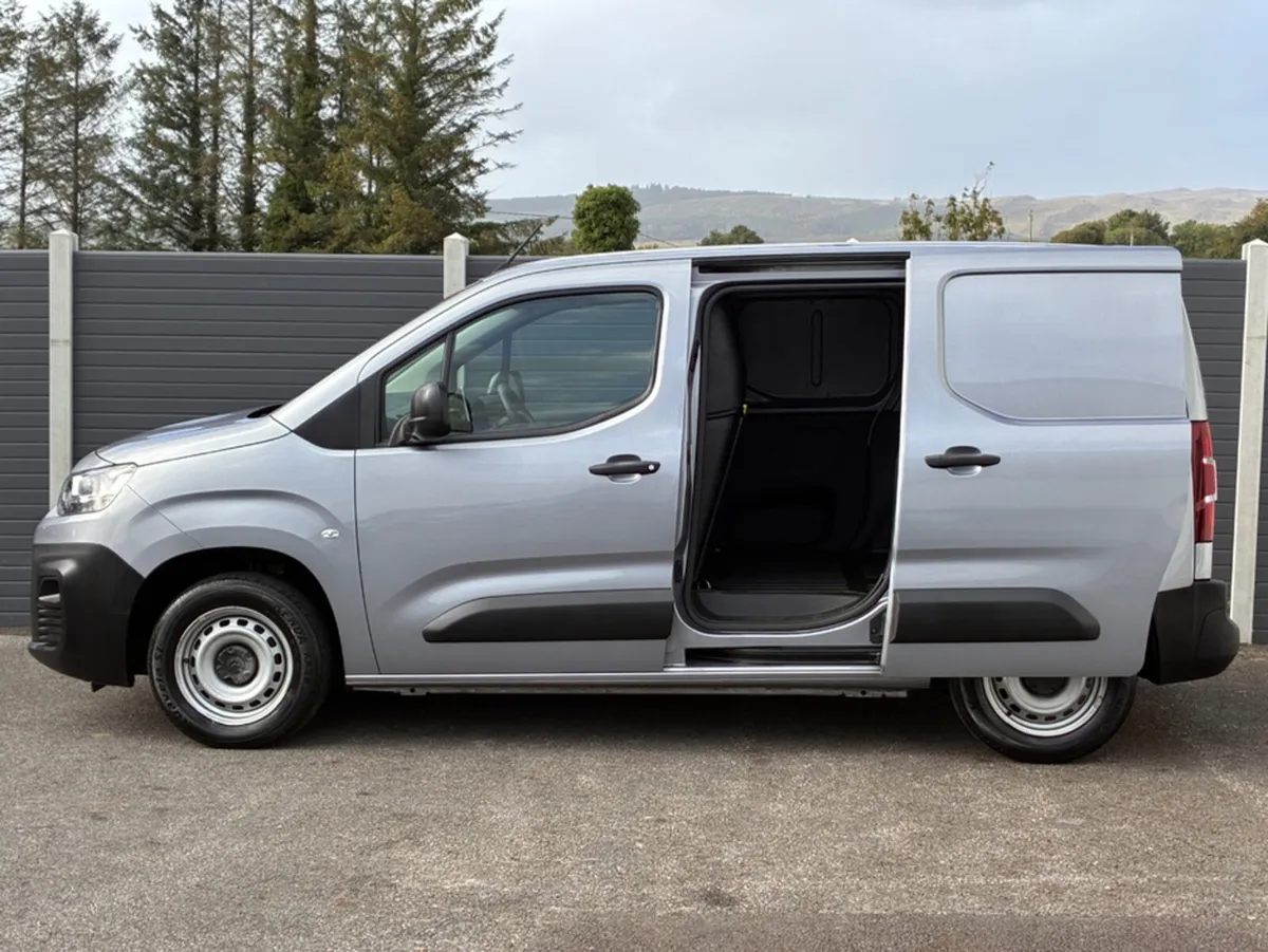 Citroen Berlingo LX BLUEHDI 100 MWB 65 650KG MY52 - Image 4