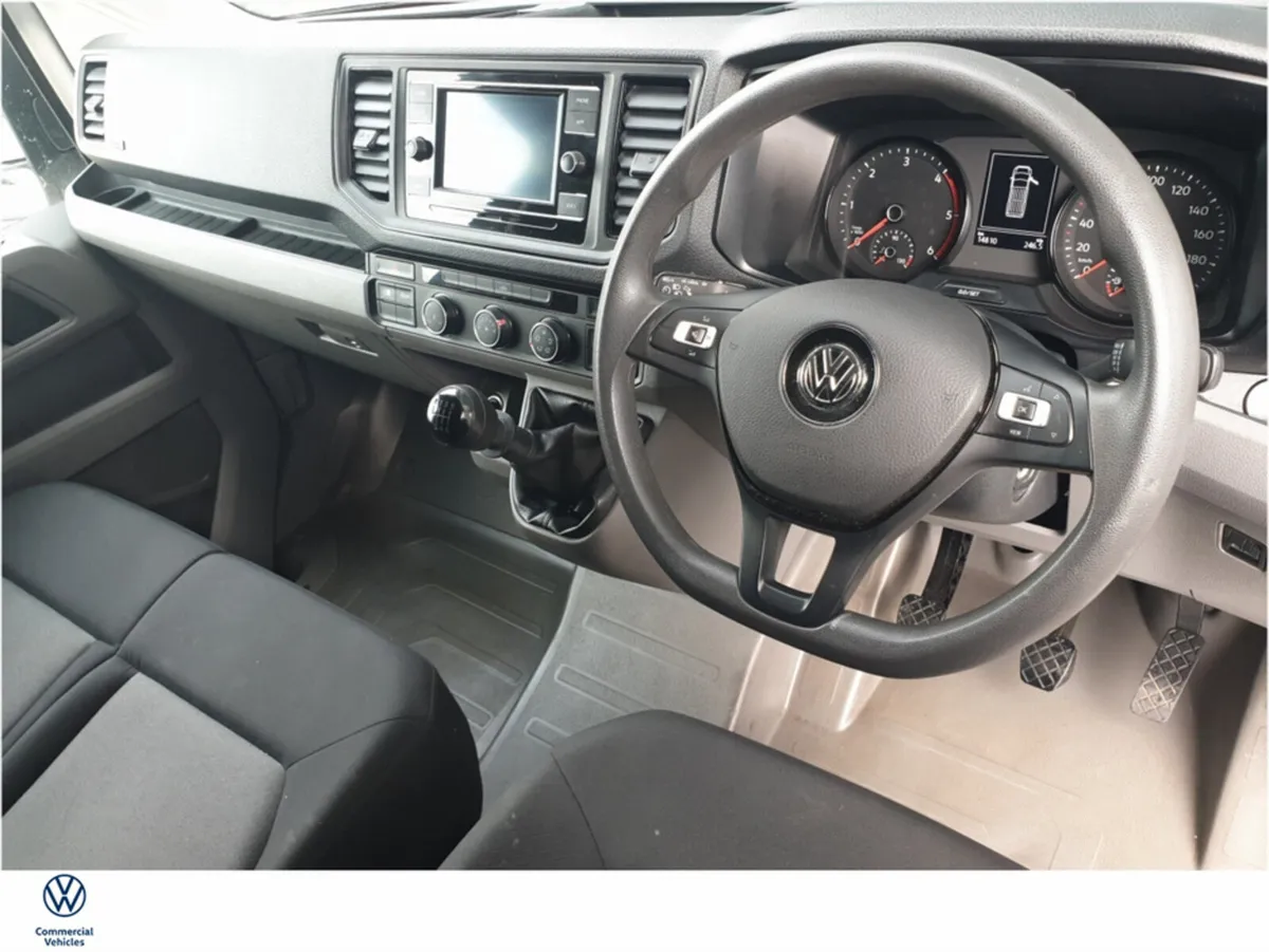 Volkswagen Crafter VAN 2.0TDI 140BHP MEDIUM WHEEL - Image 3