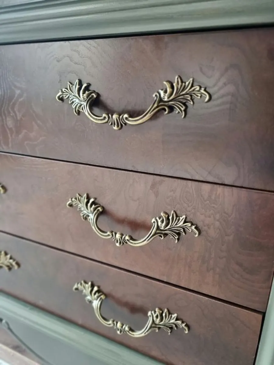 Chest of drawers - Image 2