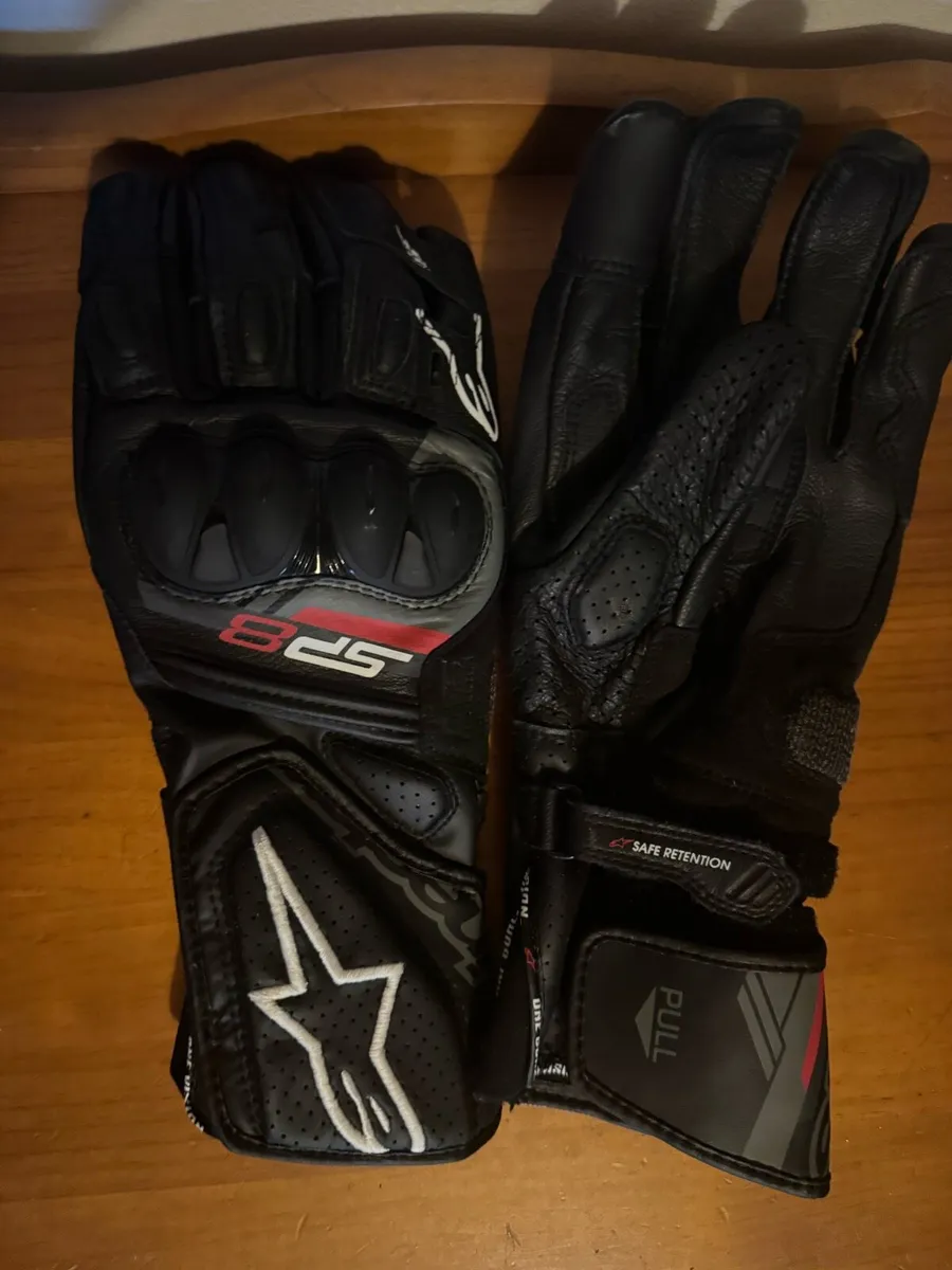 Alpinestars SP-8 V3 gloves - Image 3