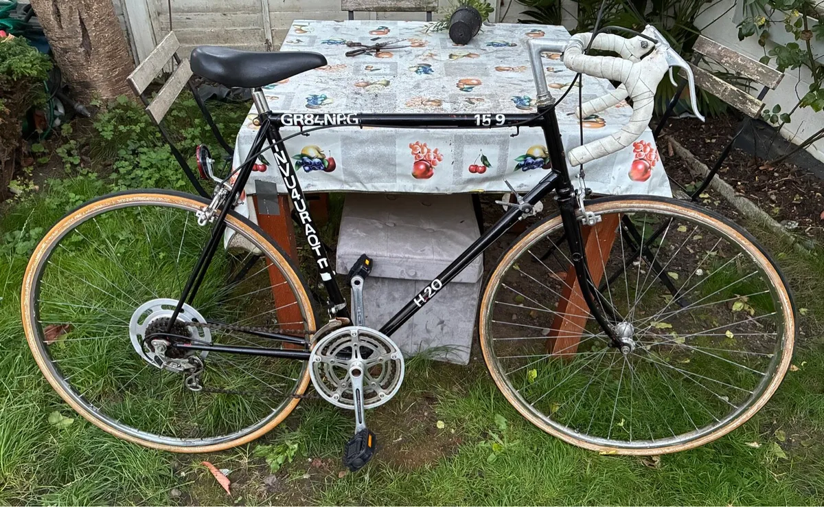 Racing bike - Image 1