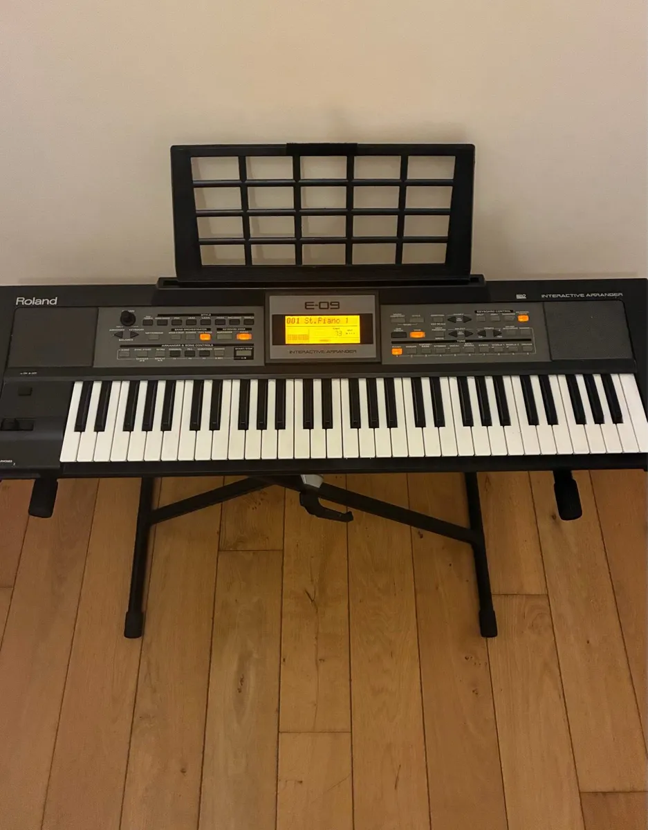 Roland E09 Interactive Keyboard & Stand - Image 1