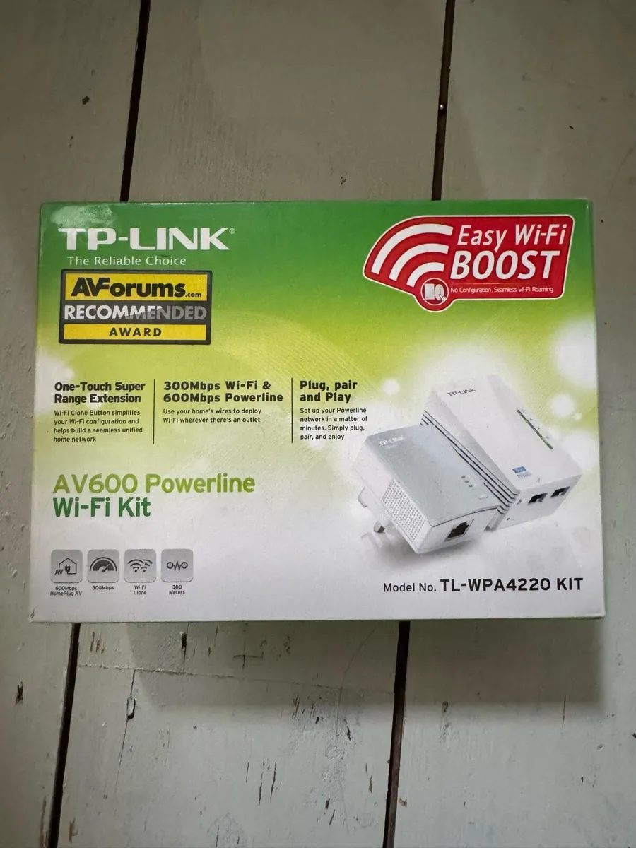 TP Link AV600 powerline WiFi extender - Image 1