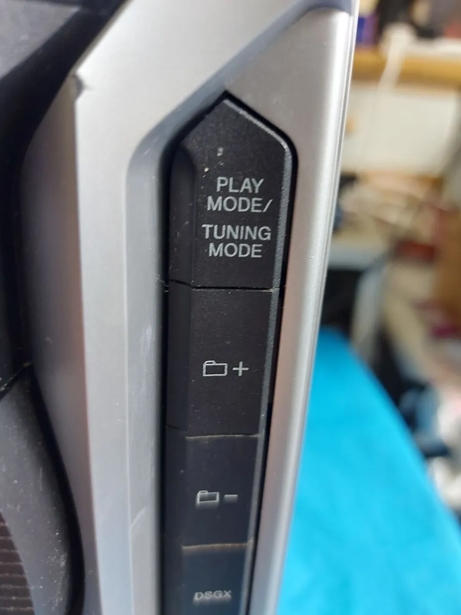 Sony Hifi Stereo System, Model HCD-EC55, 3 CD TRAY - Image 3