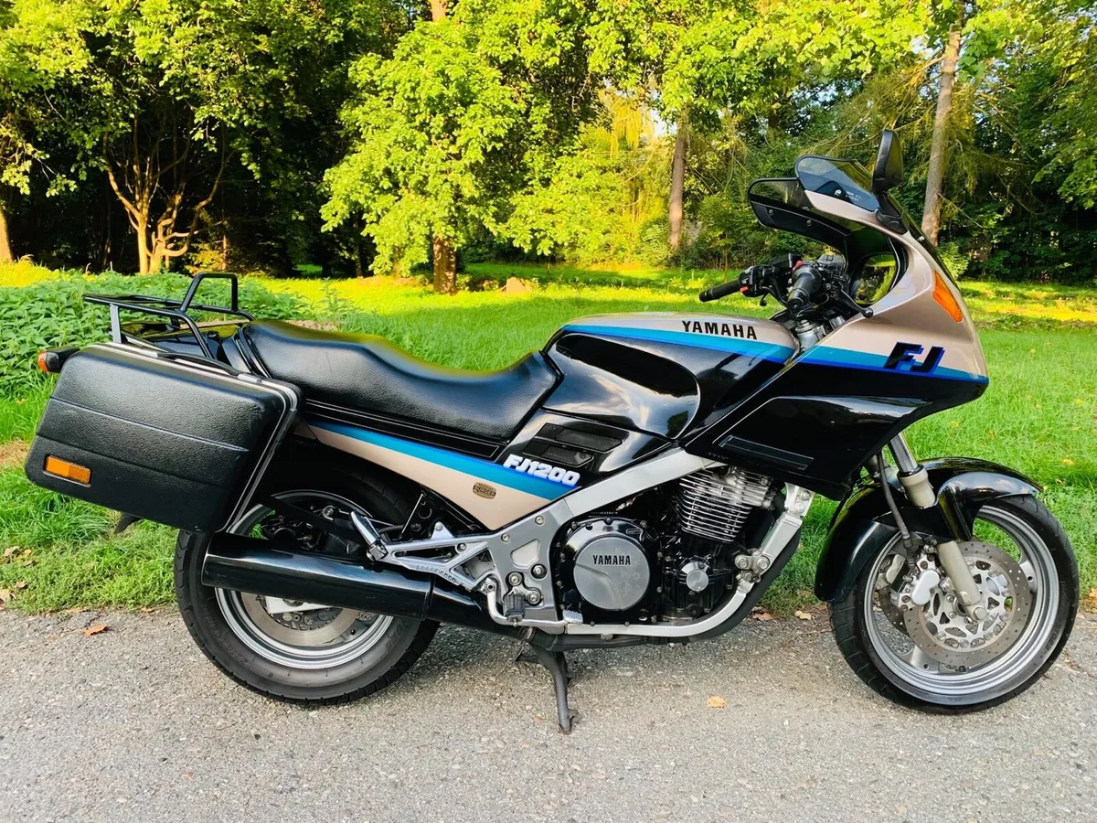 Yamaha fj1200 - Mint gsxr1100 - Image 2